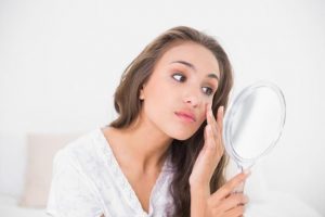 طب سوزنی به رفع سلولیت و ایجاد پوستی لطیف تر کمک می کند